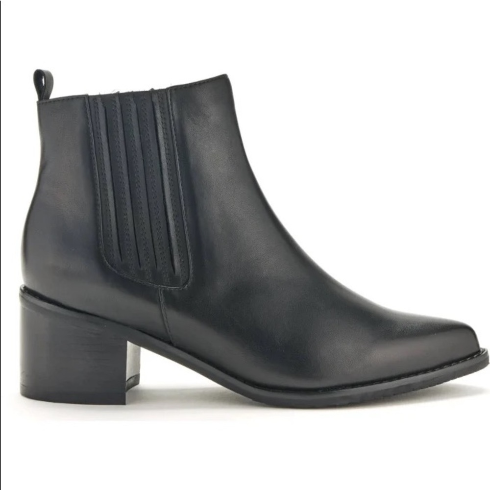 OPEN TO OFFERS Blondo Elvira Waterproof Booties